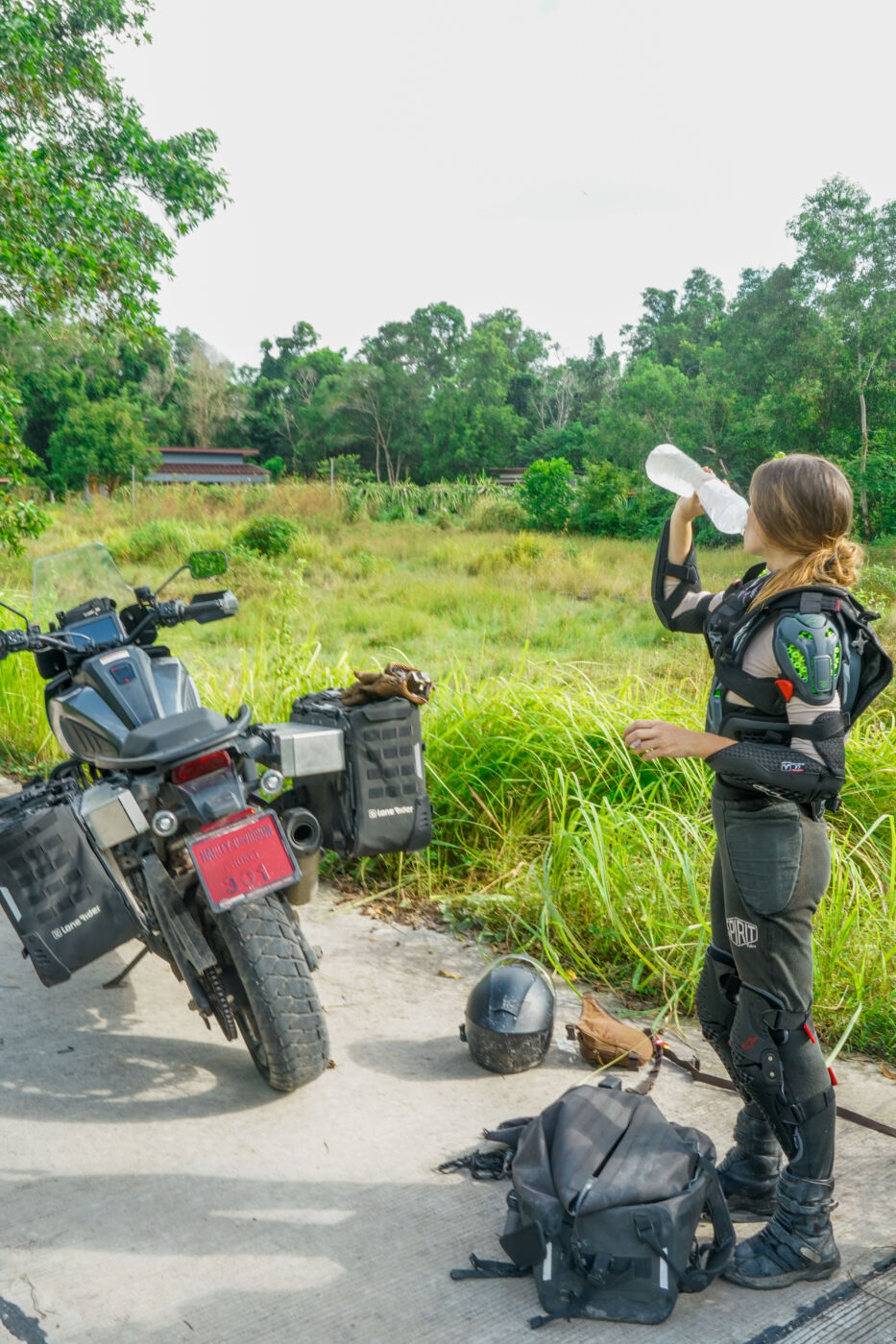 https://annkathrinbendixen.de/wp-content/uploads/2023/12/affe-auf-bike_ann-kathrin-bendixen_motorrad_Thailand_22.jpeg